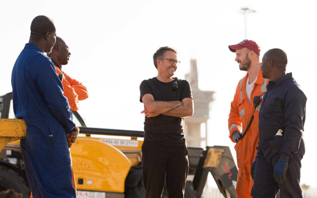 Sea-Eye - Reportage 26 Sea-Eye Crew an Land bespricht sich